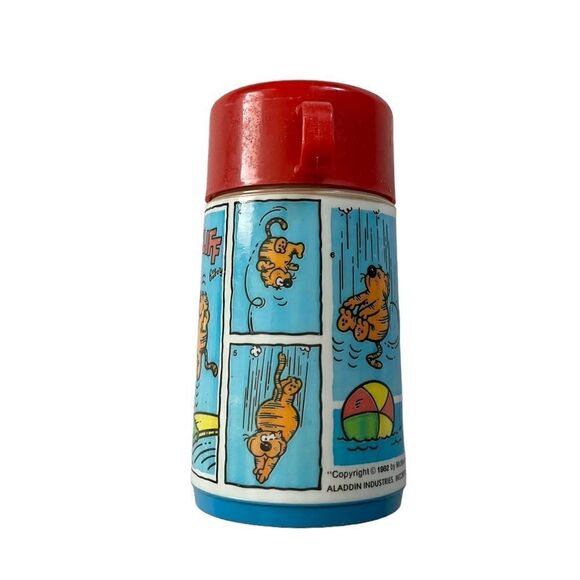 Vintage Heathcliff Plastic Thermos - Picture 9 of 10